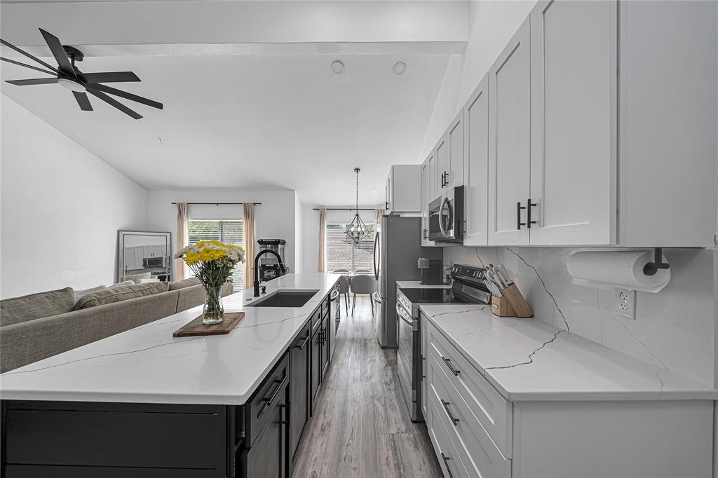 EASTRIDGE III TOWNHOMES - Residential