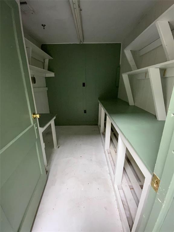 J. W. King - Commercial Lease