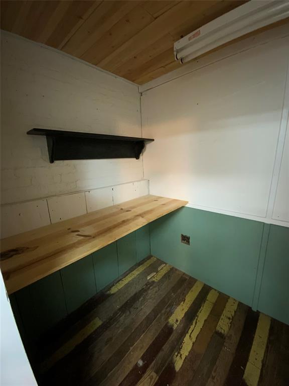 J. W. King - Commercial Lease