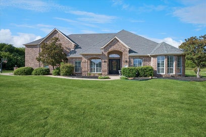 1920 Northfork Lane Lucas TX 75002