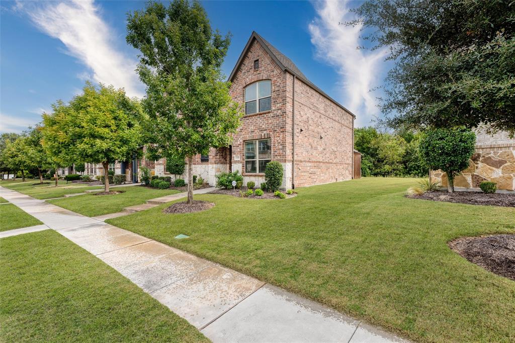 329 Carnaby Court