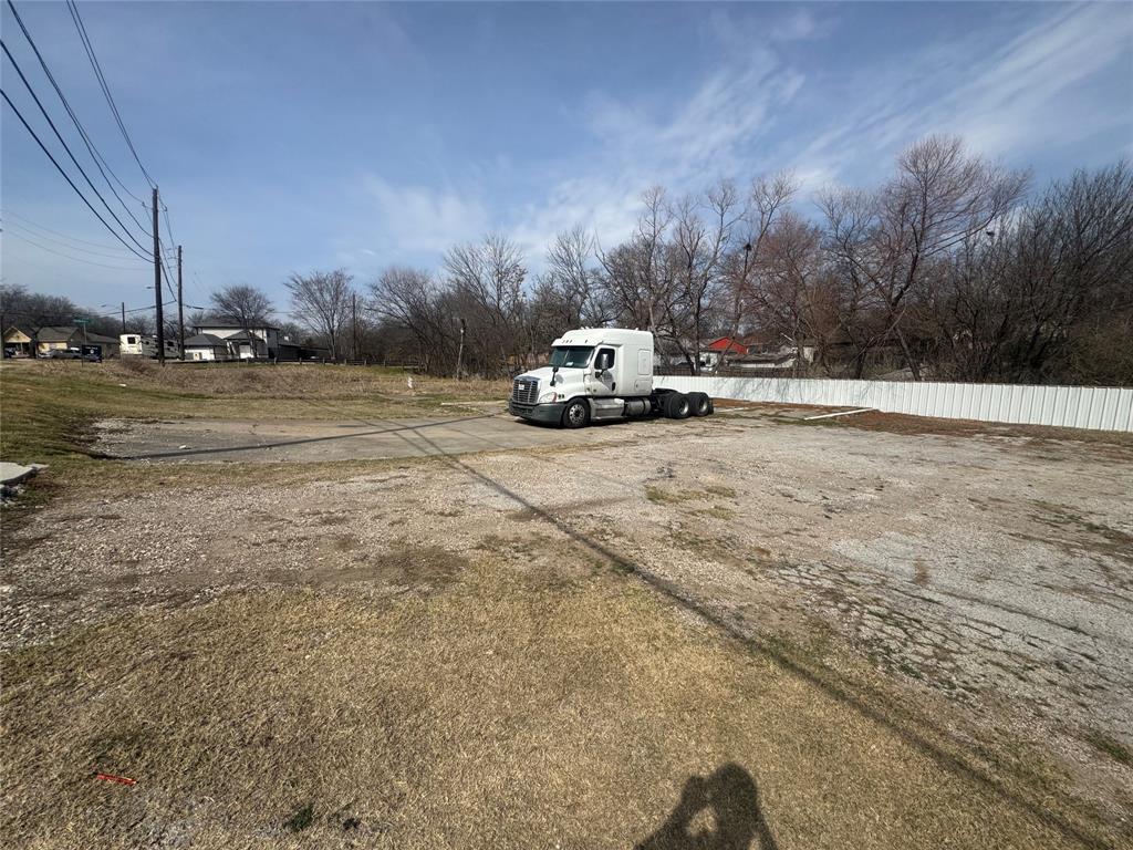 2151 E Ann Arbor Avenue