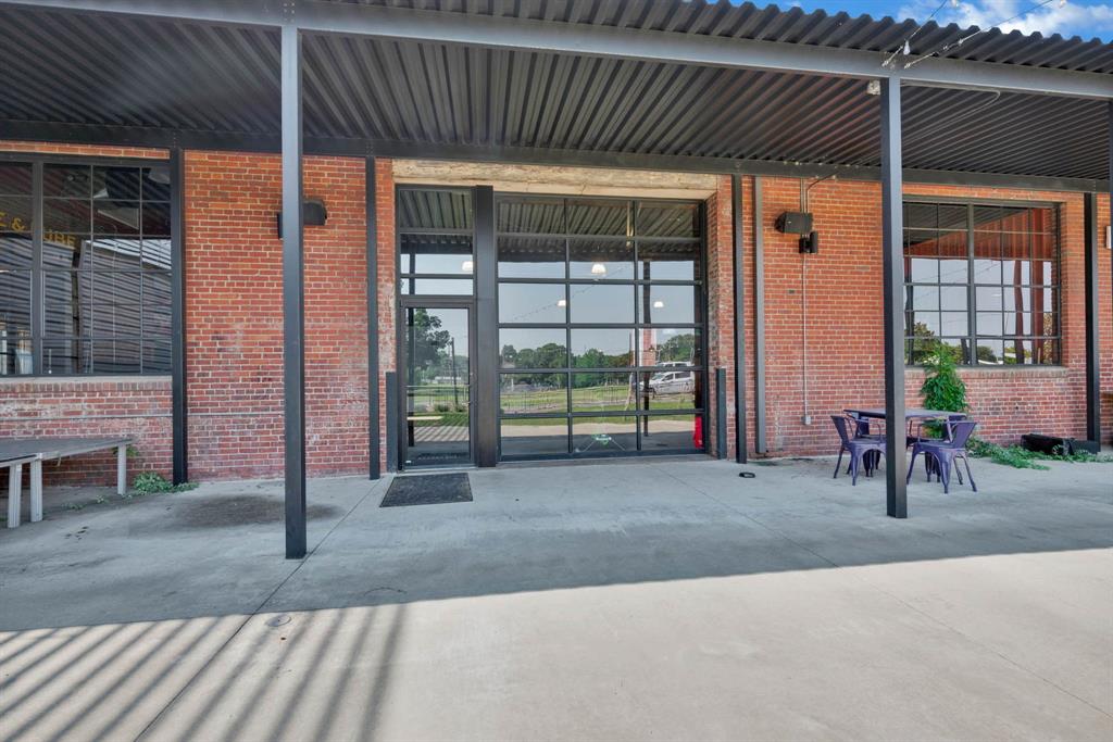 East Bank District - Commercial Sale