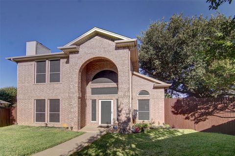 915 Greenridge Drive Arlington TX 76017