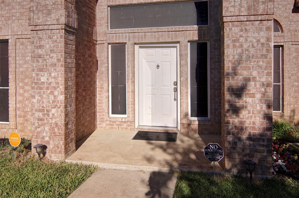 915 Greenridge Drive