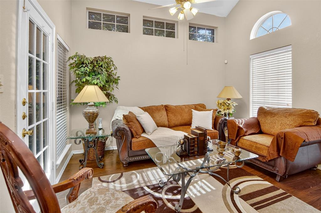 915 Greenridge Drive