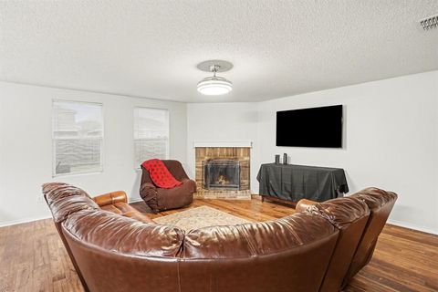 Photo of 1214 April Showers Lane, Lancaster, TX 75134 (MLS # 21184513)