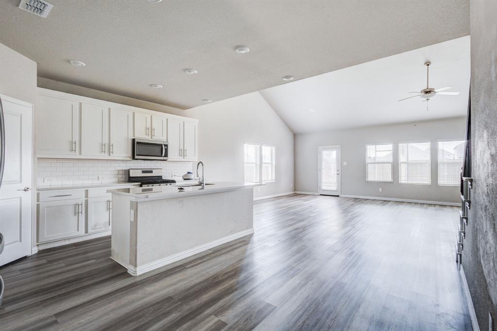 2116 Colt Court