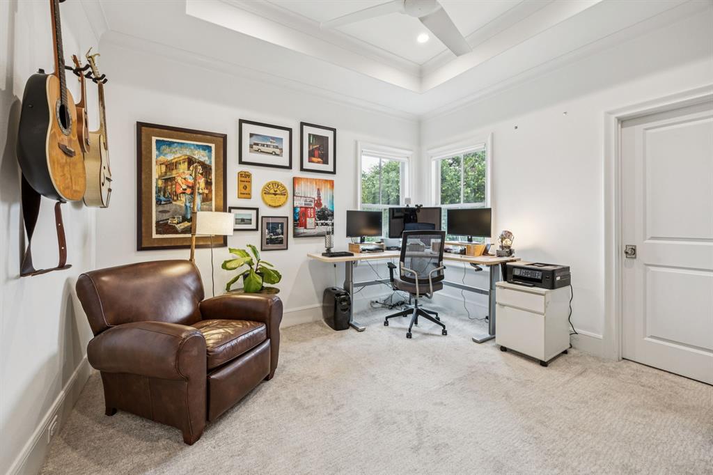 Walnut Hills Manor - Residential