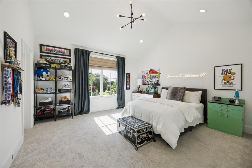 Walnut Hills Manor - Residential