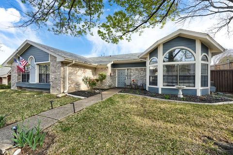 Photo of 322 Allegheny Trail Lane, Garland, TX 75043 (MLS # 21204584)