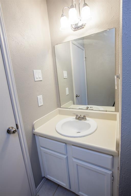 Frisco, Texas 75034, United States, 2 Bedrooms Bedrooms, ,1 BathroomBathrooms,Residential,Active,164279