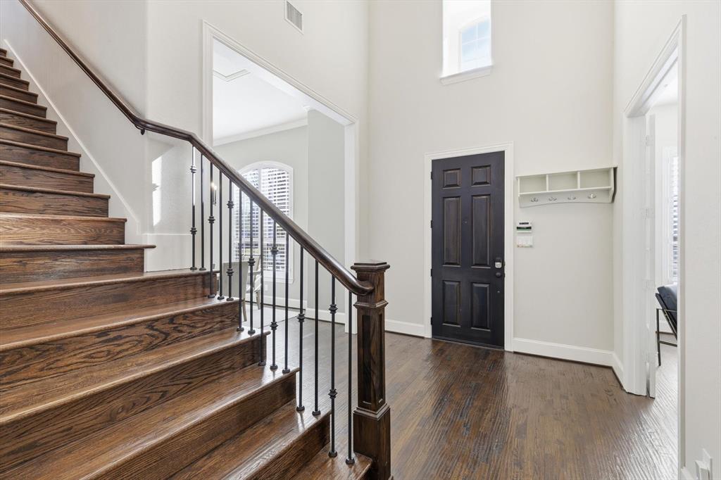 894 Starcreek Parkway