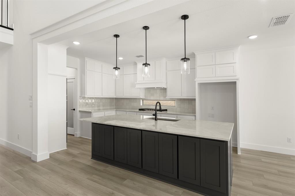 Valencia On The Lake - Residential