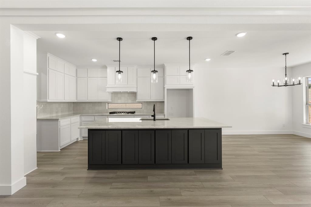 Valencia On The Lake - Residential