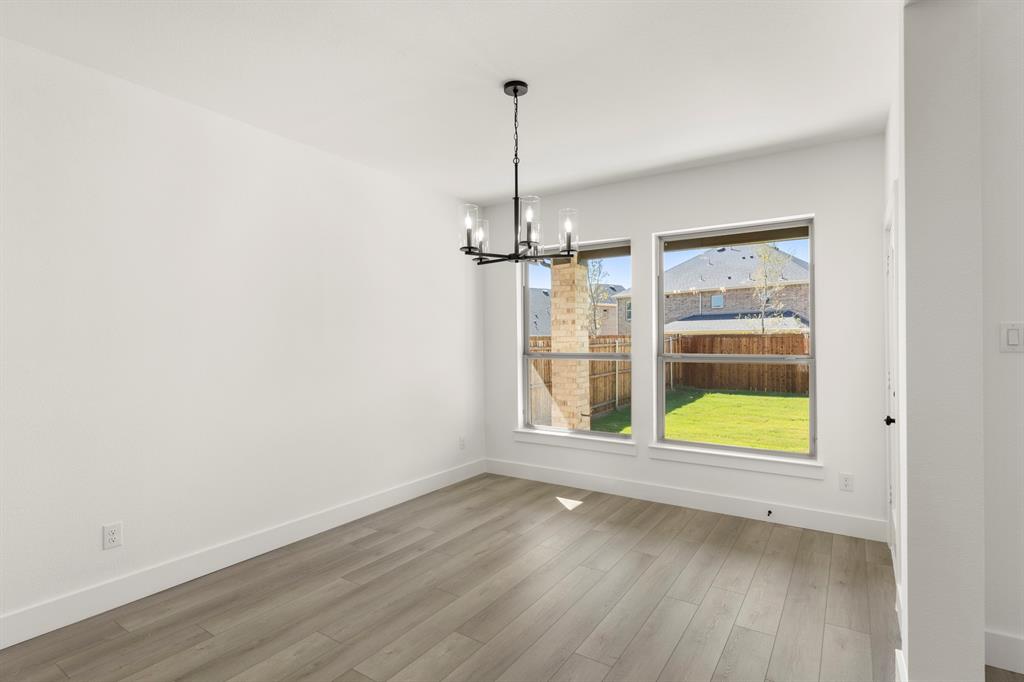 Valencia On The Lake - Residential