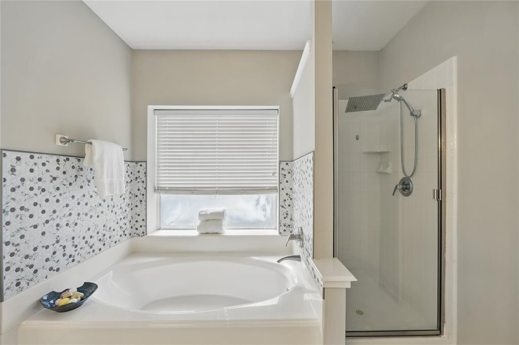 Flower Mound, Texas 75022, United States, 5 Bedrooms Bedrooms, ,4 BathroomsBathrooms,Residential,Pending,122143