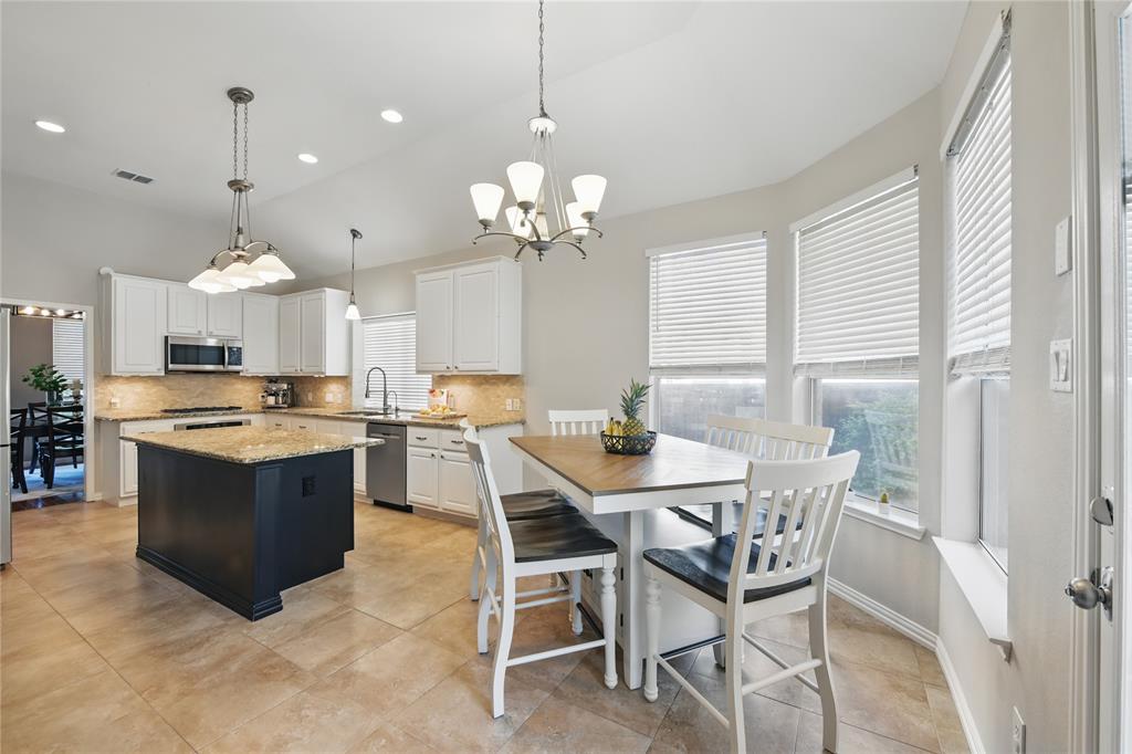 Flower Mound, Texas 75022, United States, 5 Bedrooms Bedrooms, ,4 BathroomsBathrooms,Residential,Pending,122143