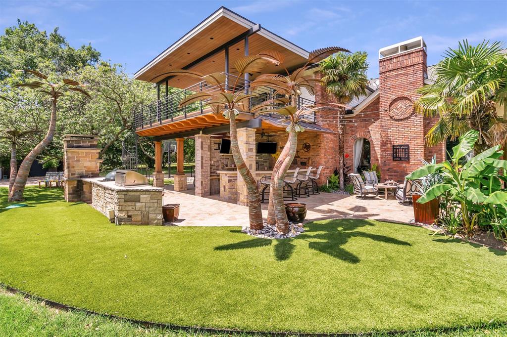 5310 Estate Lane