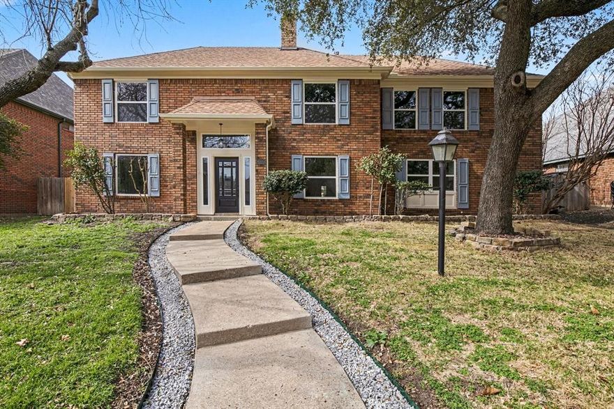 Fully remodeled and move-in ready, this stunning home offers modern elegance, functional design, and exceptional living
space. Featuring 4 spacious bedrooms, 3 full bathrooms, and 1 half bath, plus a dedicated office, this home is perfect for both
everyday living and working from home. The open-concept floor plan seamlessly connects the living, dining, and beautifully
updated kitchen, creating an ideal space for entertaining and family gatherings.