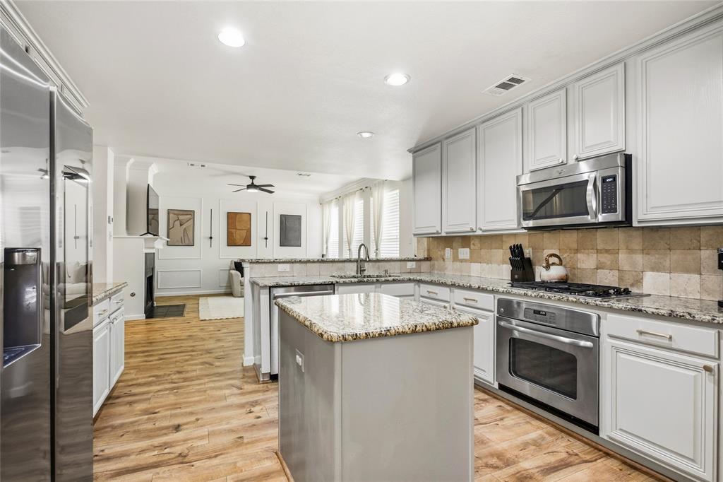 1212 Rooney Lane