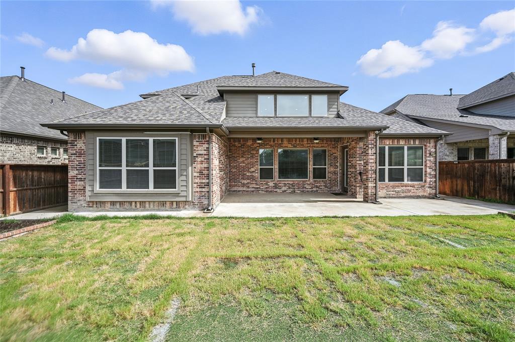 Lantana, Texas 76226, United States, 5 Bedrooms Bedrooms, ,5 BathroomsBathrooms,Residential,Active,188241