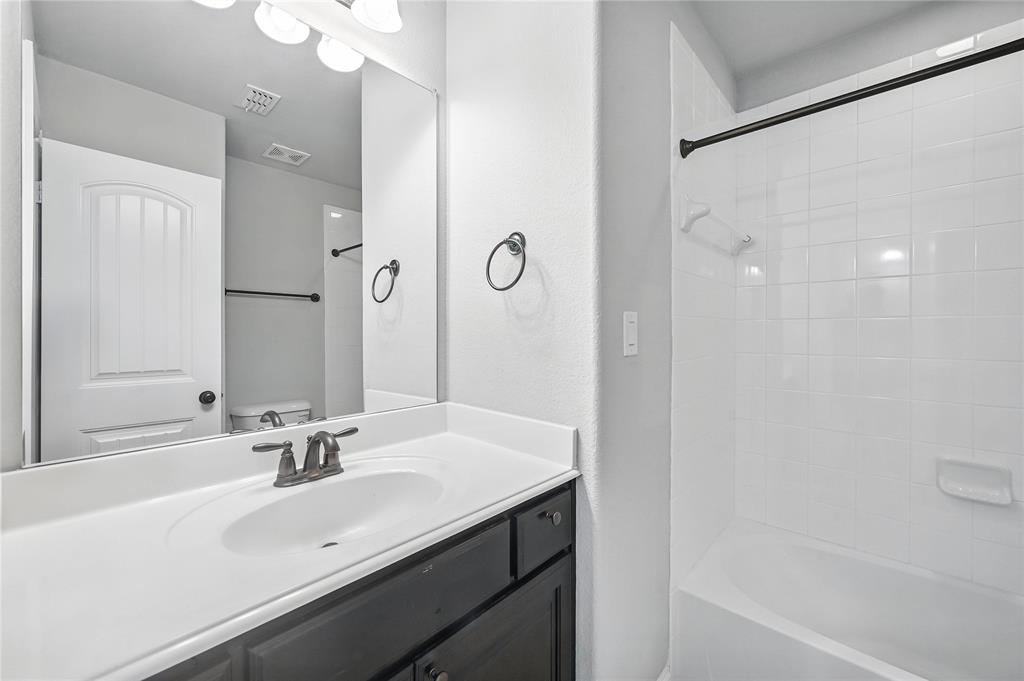 Lantana, Texas 76226, United States, 5 Bedrooms Bedrooms, ,5 BathroomsBathrooms,Residential,Active,188241