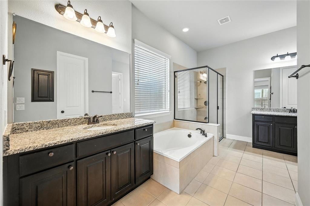 Lantana, Texas 76226, United States, 5 Bedrooms Bedrooms, ,5 BathroomsBathrooms,Residential,Active,188241