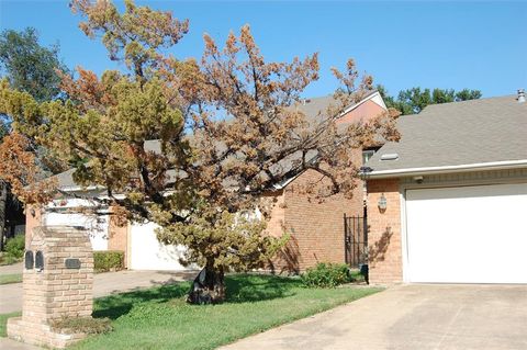 708 Carriage Way Duncanville TX 75137