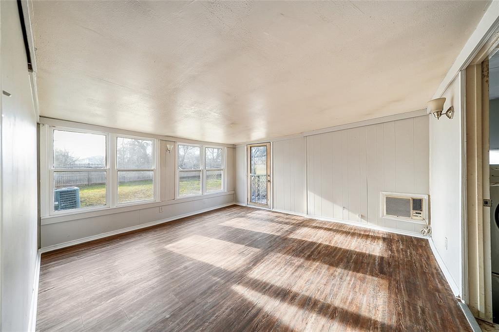 Larned - Residential