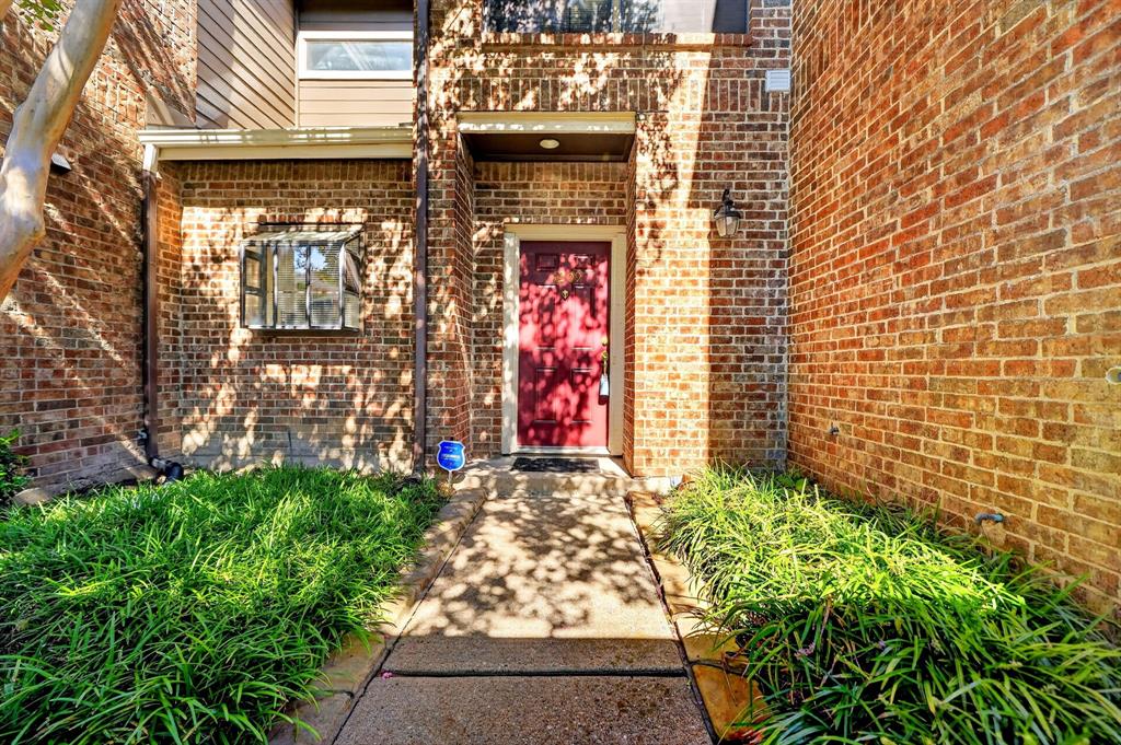 5859 Frankford Road 1209