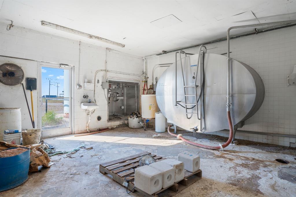 GW Poe - Commercial Sale