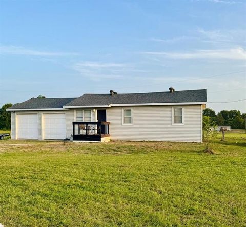 A home in Lone Oak