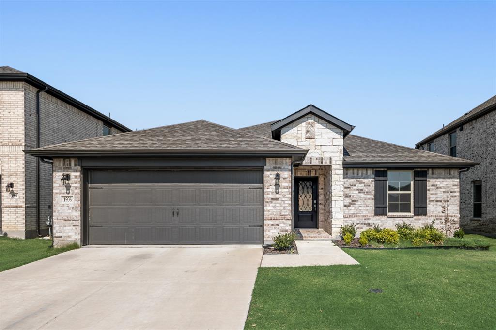 1906 Sandpiper Way