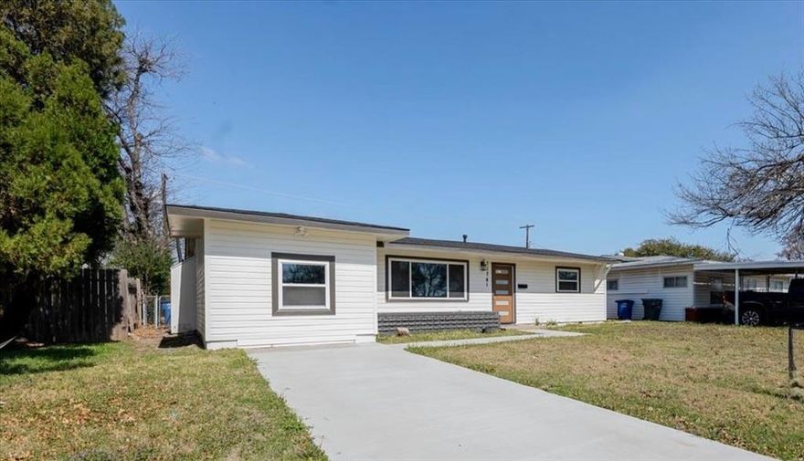 Fully remodeled - move in ready - 3 bed, 2 bath home in prime North Dallas location. Open layout with new flooring, fresh paint, modern kitchen featuring bright countertops and new cabinetry, and fully renovated bathrooms. Creative financing options available - let's find a way to make your homeowner dream a reality! This beautiful home is also available for lease at $2,100 per month.