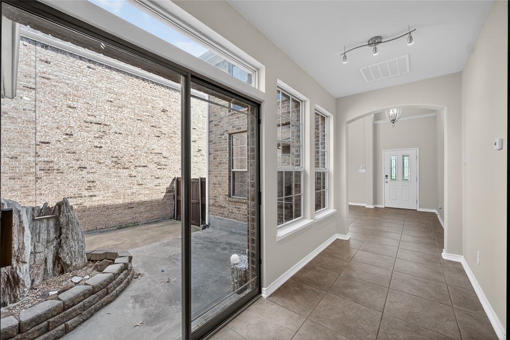 Oak Point Estates - Residential