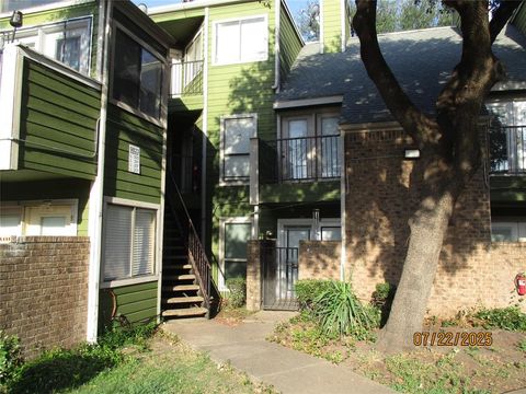 9823 Walnut Street 207 Dallas TX 75243