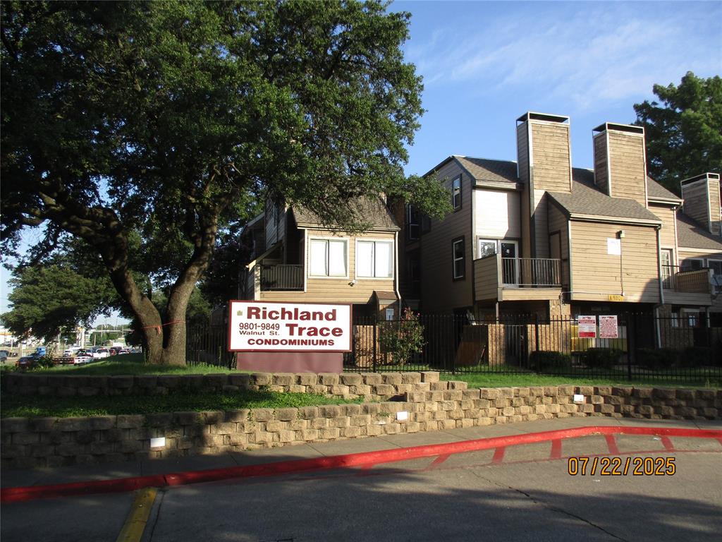 Richland Trace Condos - Residential