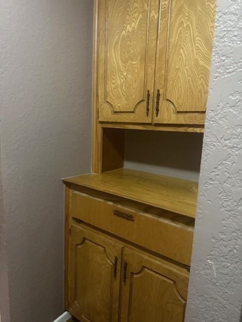 Royal Crest - Residential