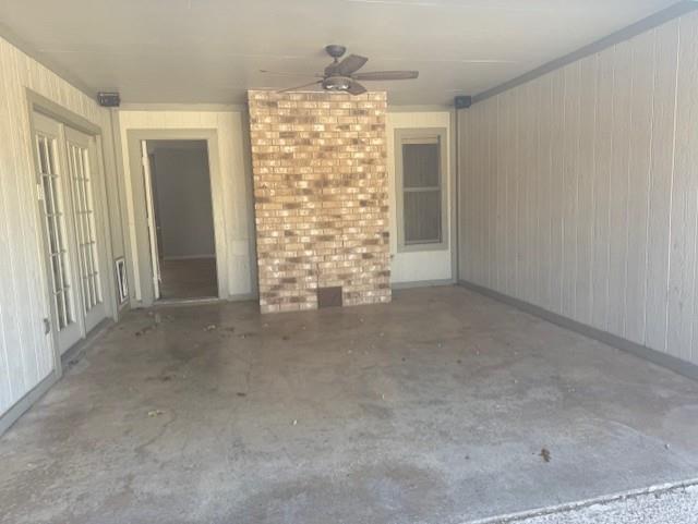 Royal Crest - Residential