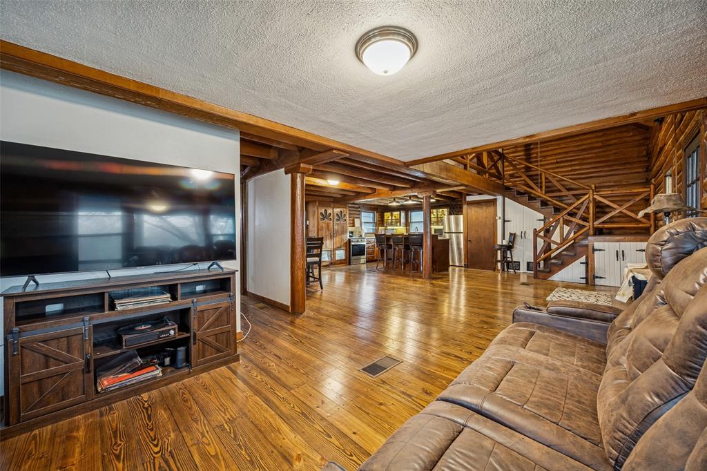 G De Los Santos Abst 1384 Tr 1 - Residential