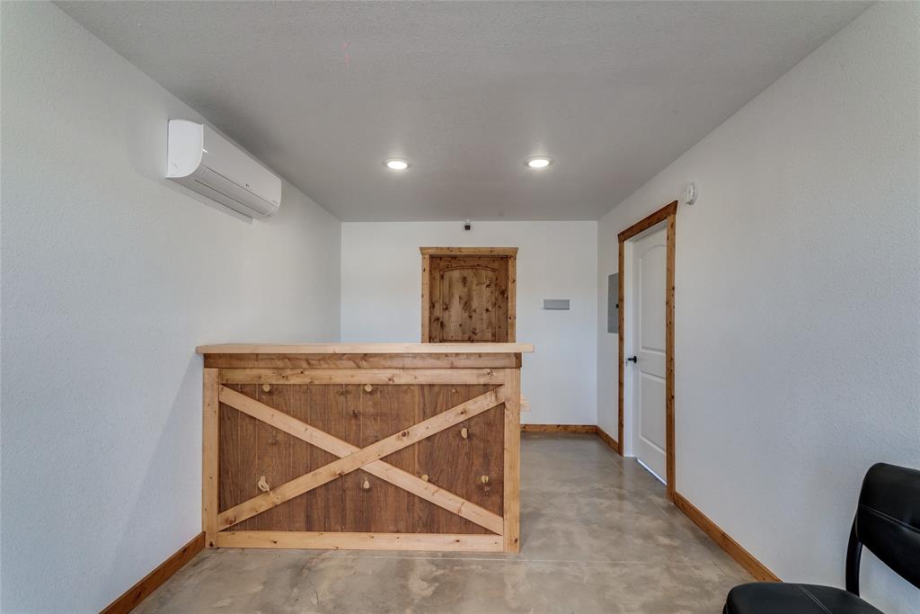 NA - Commercial Sale