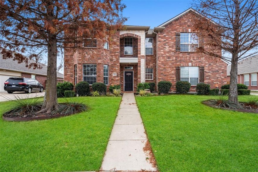 Beautiful home sat on an oversized lot with a greenbelt. 4 bedroom 3 bathroom 3327 sqft with an open floorplan. Walking in you are greeted by beautiful hardwood floors that flow through the home. The office is large and perfect for those who work from home. The kitchen has 42-inch cabinets and plenty of storage and lovely granite countertops on al surfaces. The living room is large and light and bright with all the windows and has class and elegance with the cozy fireplace and built-in shelving. Outside there is a huge covered patio perfect for entertaining in the summer months, and a large backyard with ample room for a pool, and play area. All bedrooms have big walk-in closets and the game room upstairs is large. The master bed is huge and has its own balcony. The shiplap wall makes it look very modern and stylish. Beautiful home & with a great floorplan.