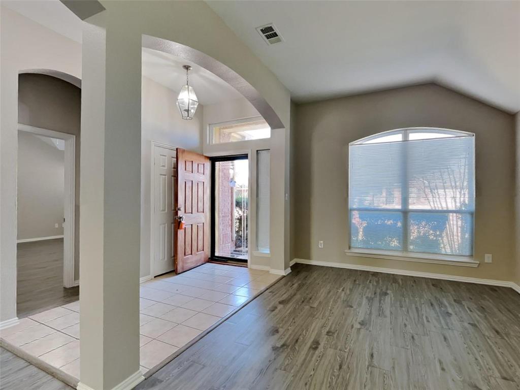 529 Covey Trail