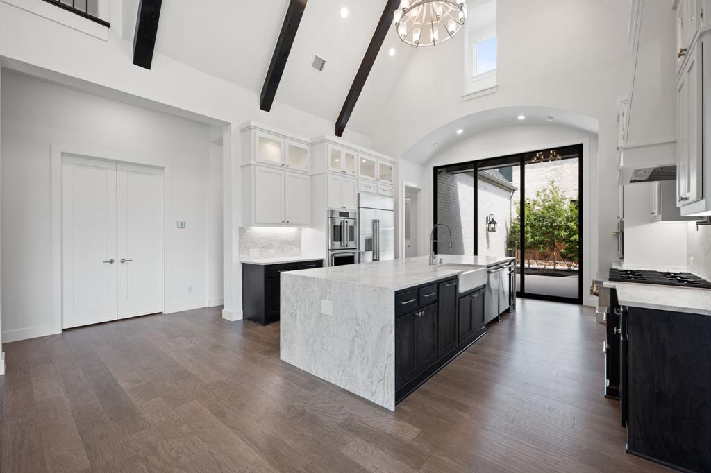 Mustang Lakes Ph Five - Residential
