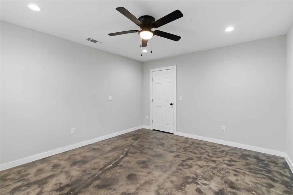 Sunny Side Sub - Residential Lease