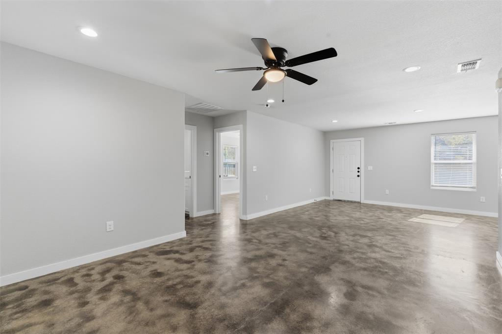 Sunny Side Sub - Residential Lease