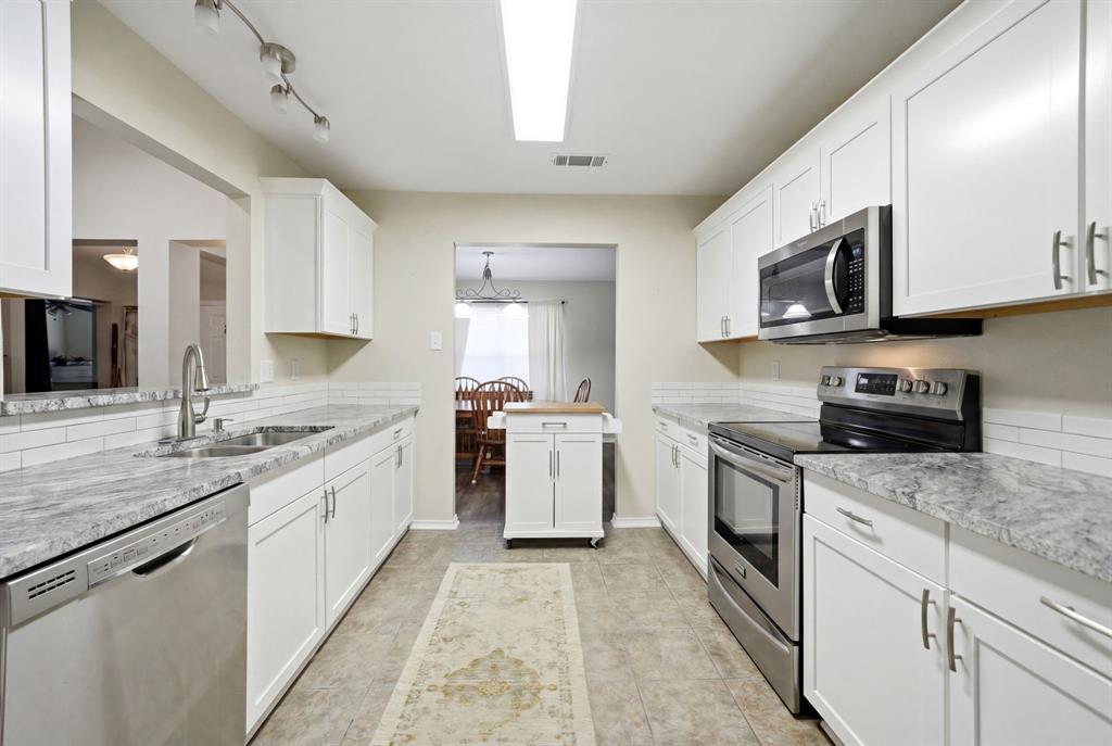 3205 Diamond Way Drive