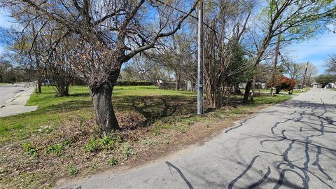 Photo of 1205 E Standifer Street, McKinney, TX 75069 (MLS # 21215192)