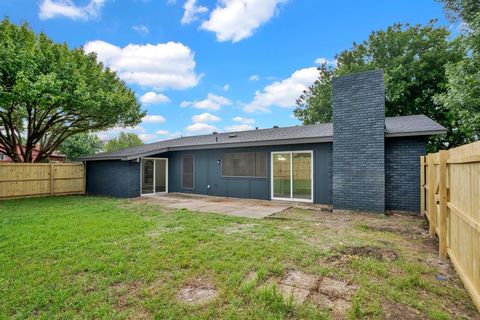 A home in DeSoto